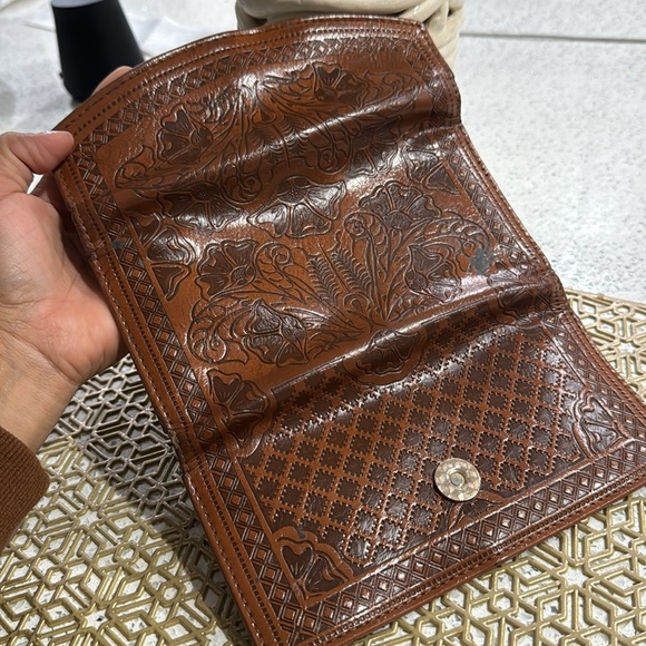 🤎Alma Mia Signature Wallet - Picture 7 of 17